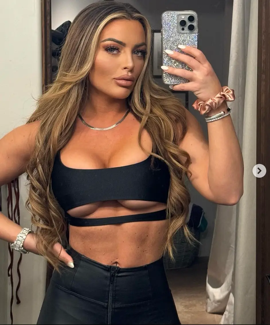 A fan sent the ex wrestler a whopping amount of cash.