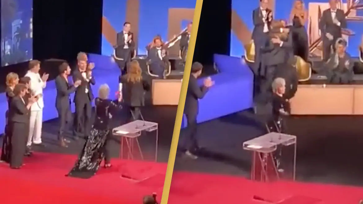 Twitter / @andzejkra