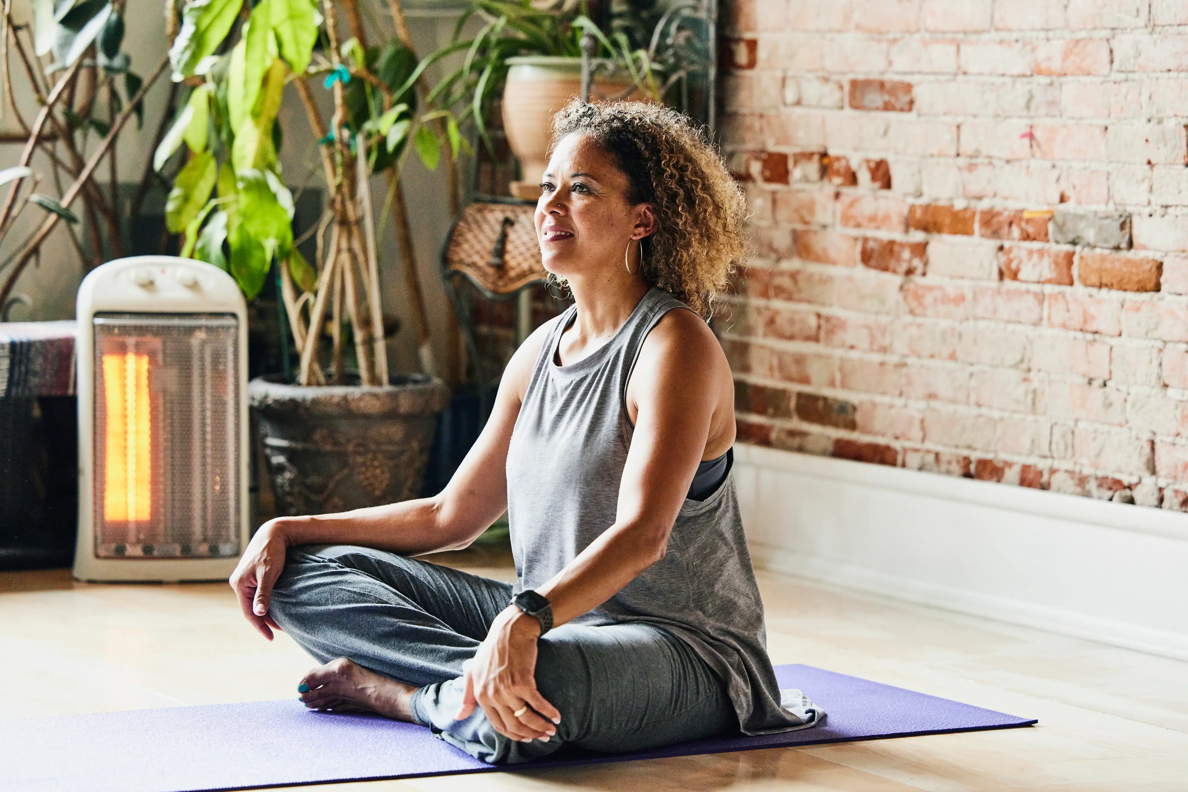 A perfect score means you can get up from this position without using your hands or knees (Thomas Barwick/Getty)