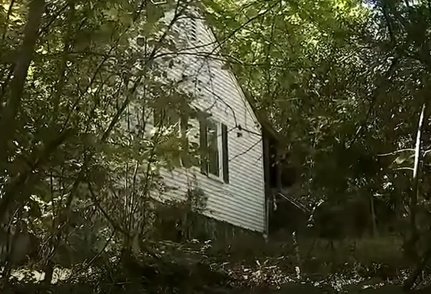 The home belonged to an elderly man (WSB-TV)