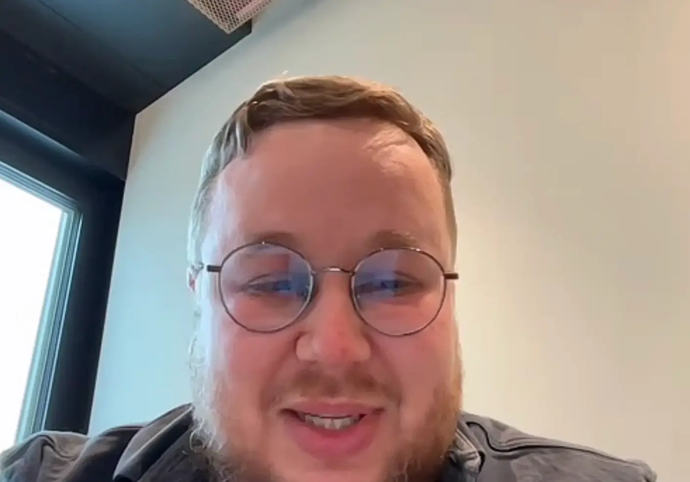 Cyber security expert Sarunas Sereika explained the simple steps you can take to reduce your chance of being a victim of cyberattacks (UNILAD)