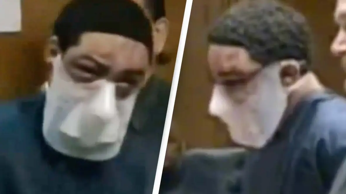 Cop killer enters court wearing strange mask leaving family shocked seeing him for the first time