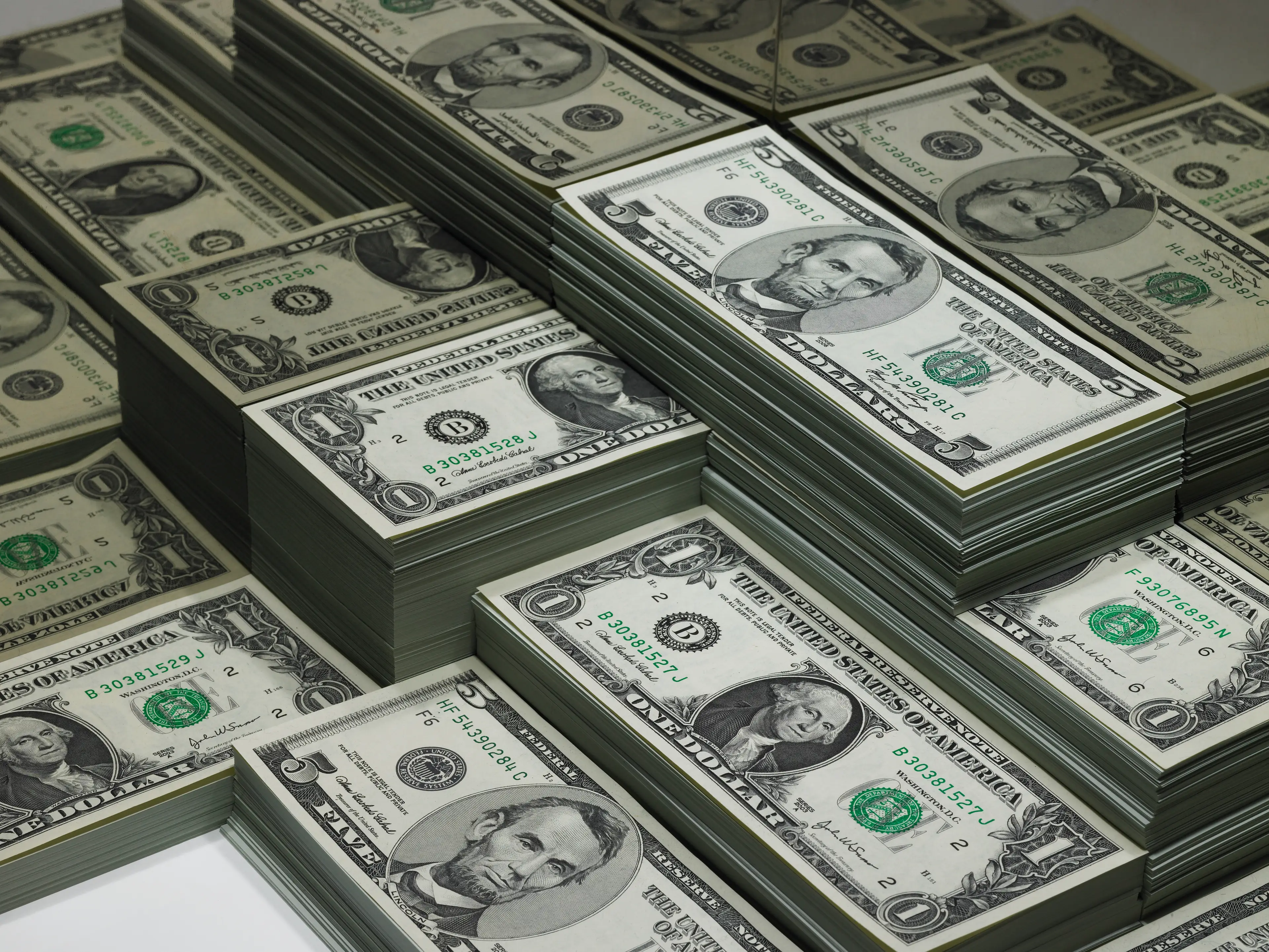 There is apparently one word that means you're rich. (Getty Stock Photo)