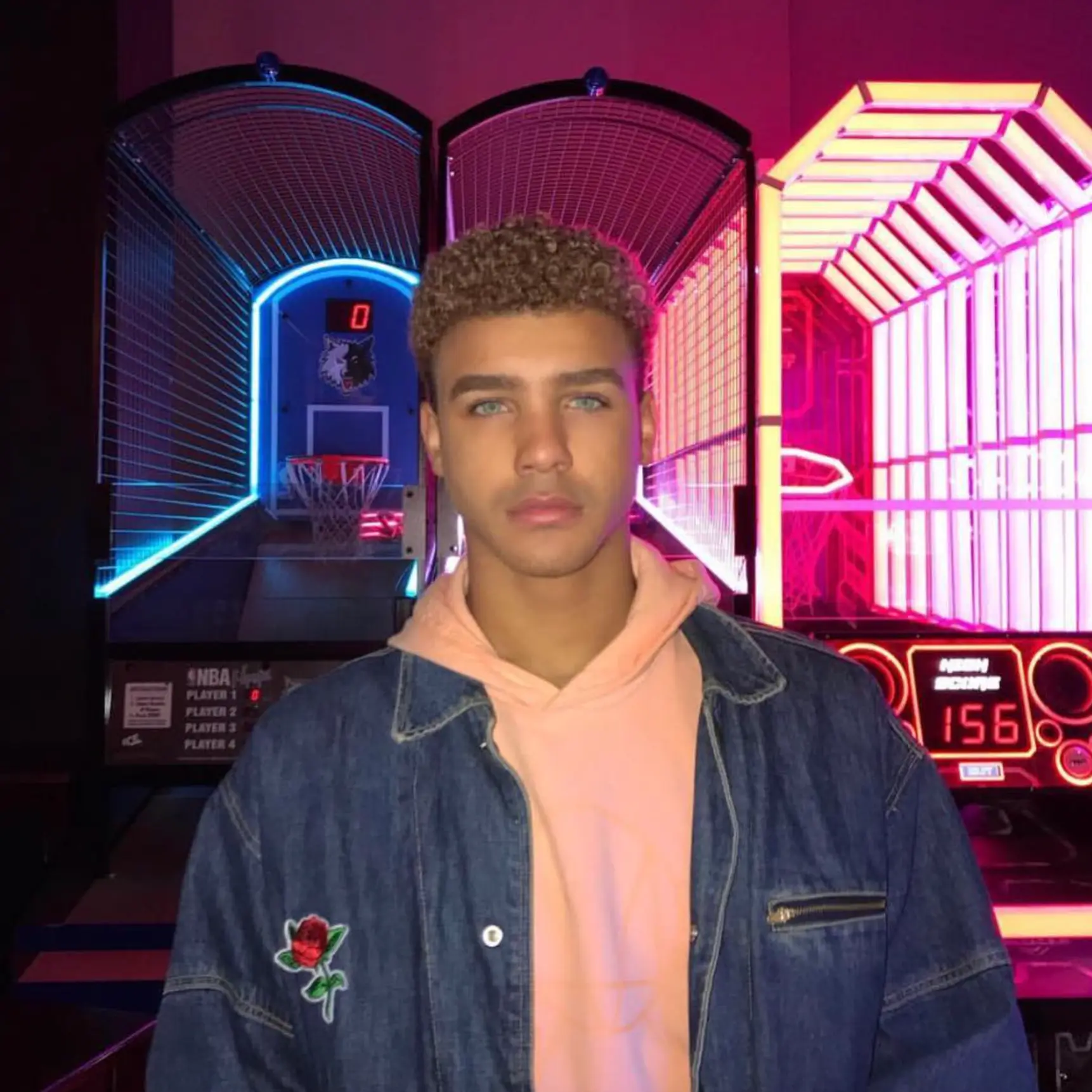 Last picture uploaded on Larz's Instagram dates back to 2018. (Larz/Instgram)