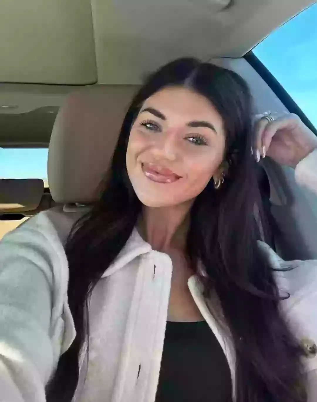 Former Bachelor star Madi gave up what she calls 'sexual sin' (Instagram/@madiprew)