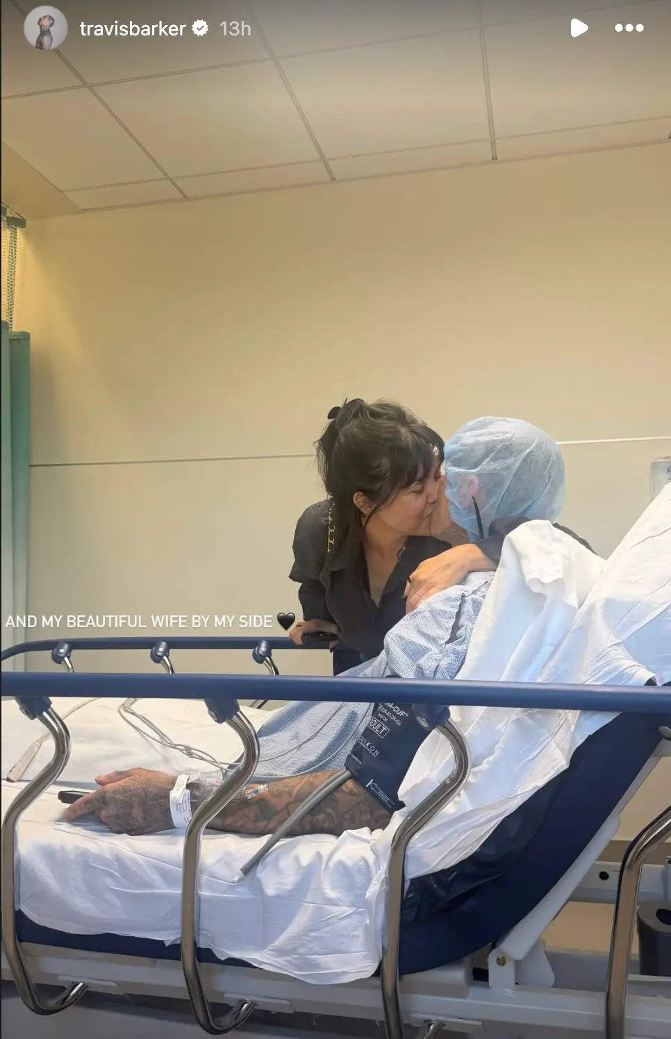 Kourtney Kardashian was by Travis Barker's side in the hospital (@travisbarker/Instagram)