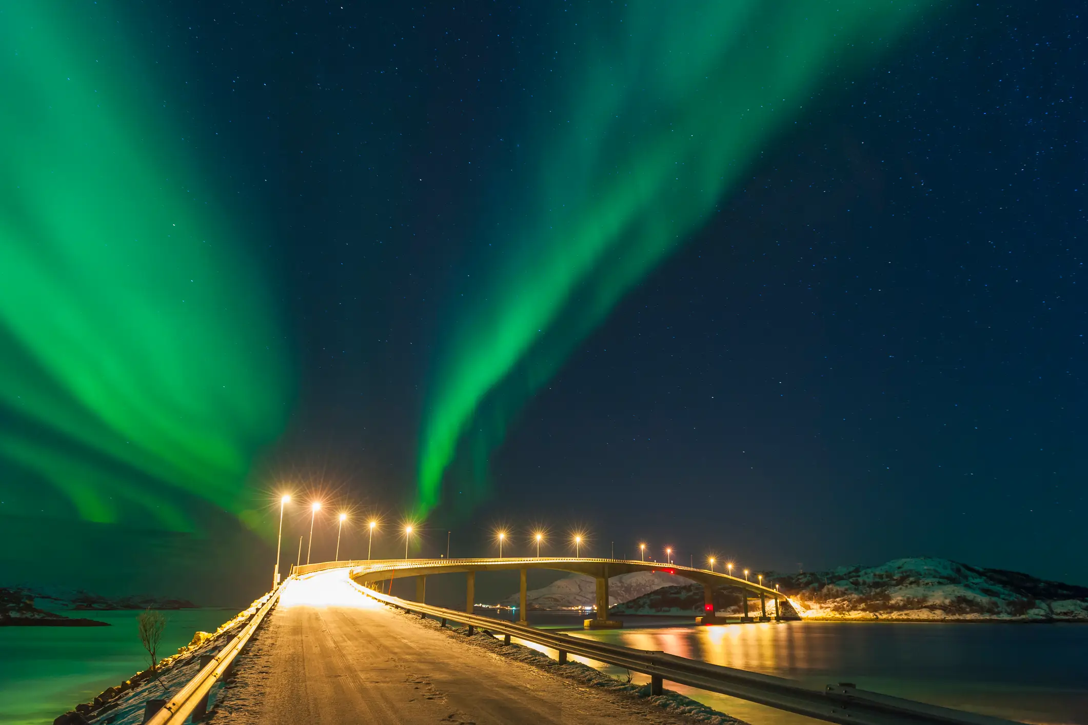 Chorus waves created auras like the Northern Lights (Getty Stock Image)