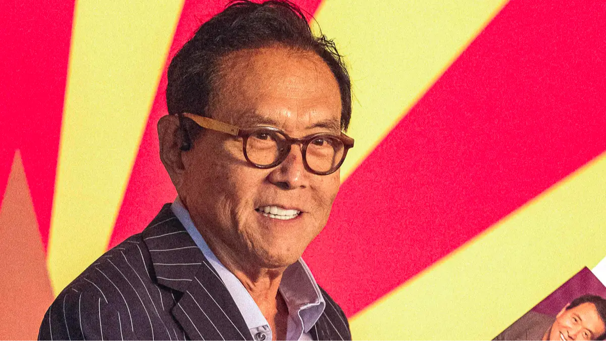 Finance expert who predicted 2008 financial crash gives chilling warning for US economy