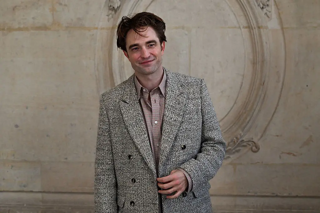 Pattinson explained what a therapist once asked him (Blanca CRUZ / AFP via Getty Images)