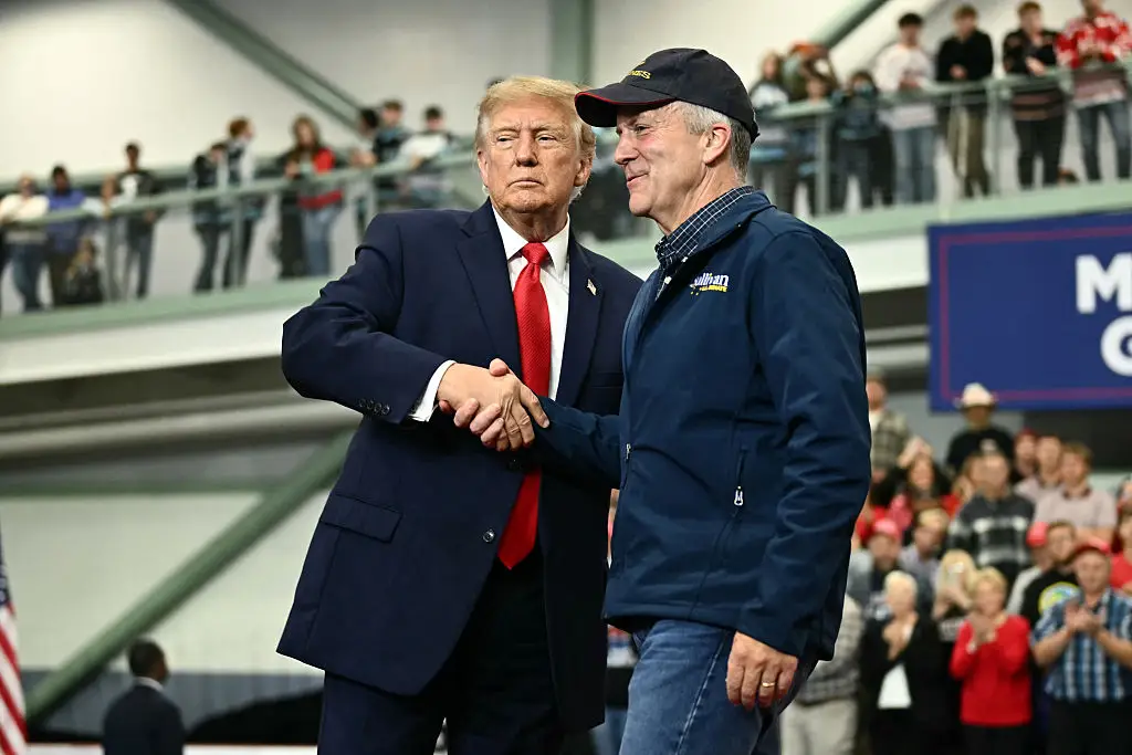 Donald Trump told Alaskans during a speech on Tuesday night that Americans must spend the proposed $5,000 in the United States. (Photo by Kent NISHIMURA / AFP via Getty Images)