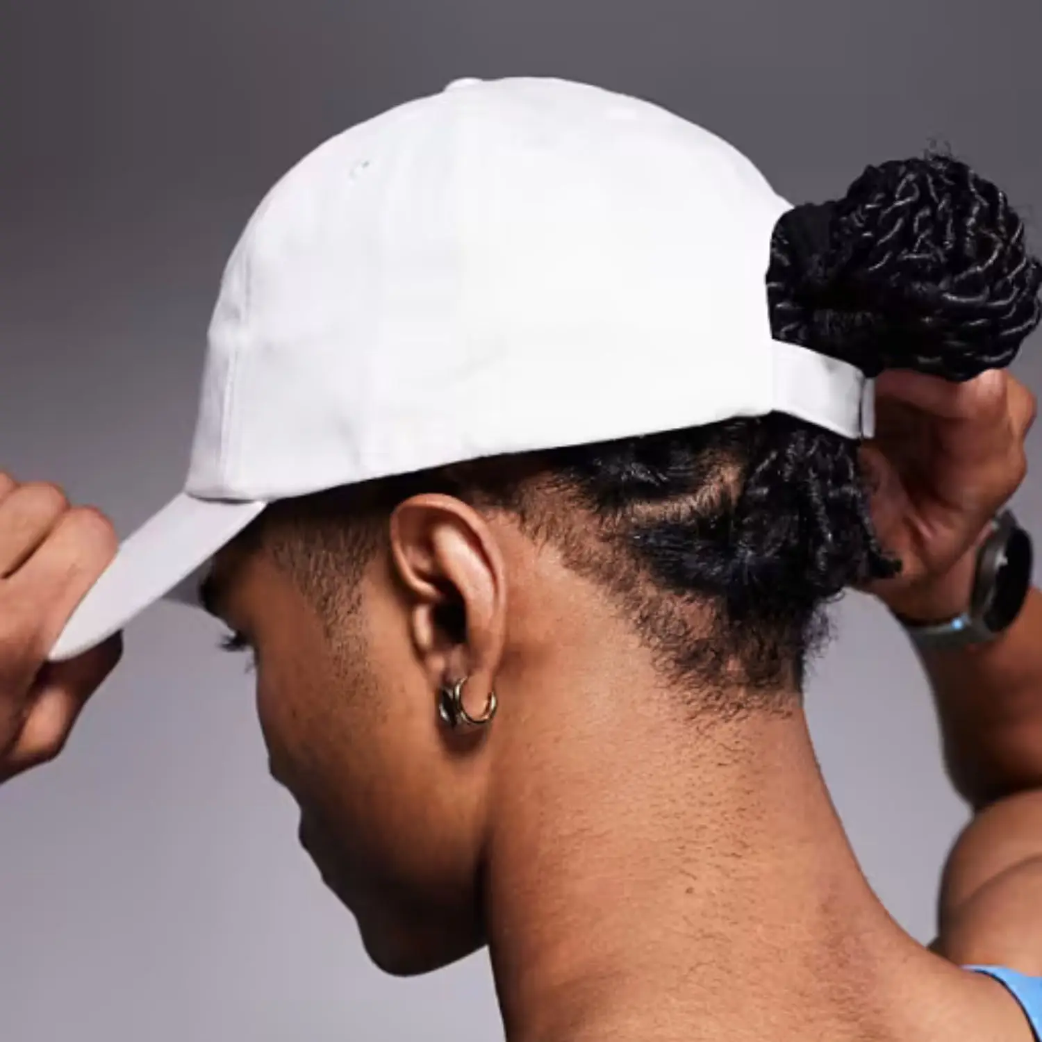 This hat from the brand is perfect for both play and leisure (On)