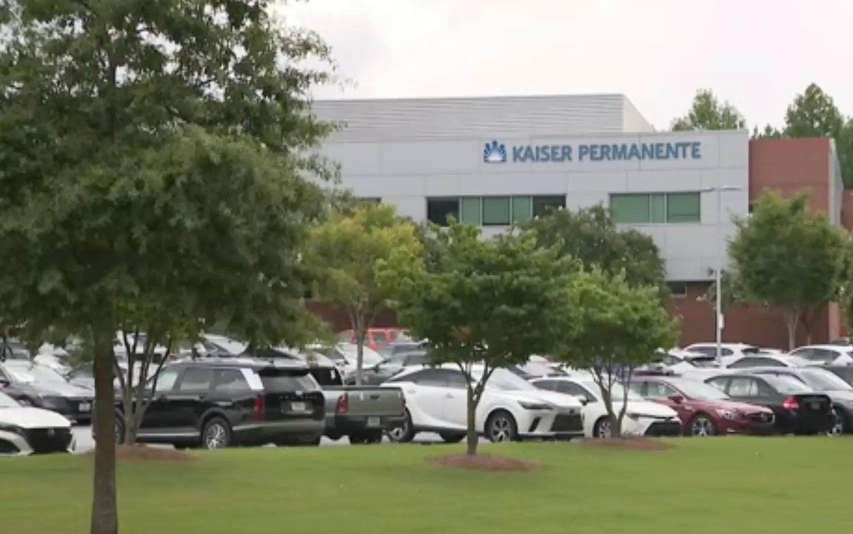 Cassandra is suing Kaiser Permanente (CBS Atlanta)