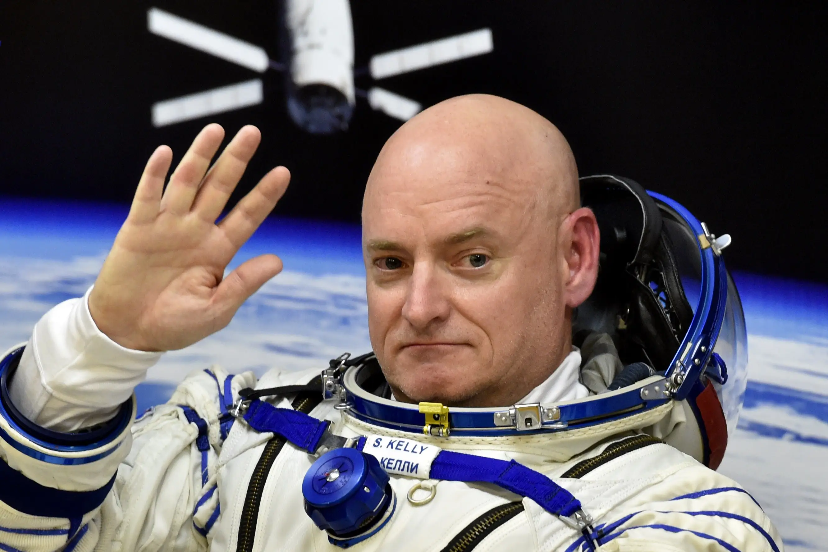 Scott's body mass decreased in space, while his brother's went up. ( KIRILL KUDRYAVTSEV/AFP via Getty Images)