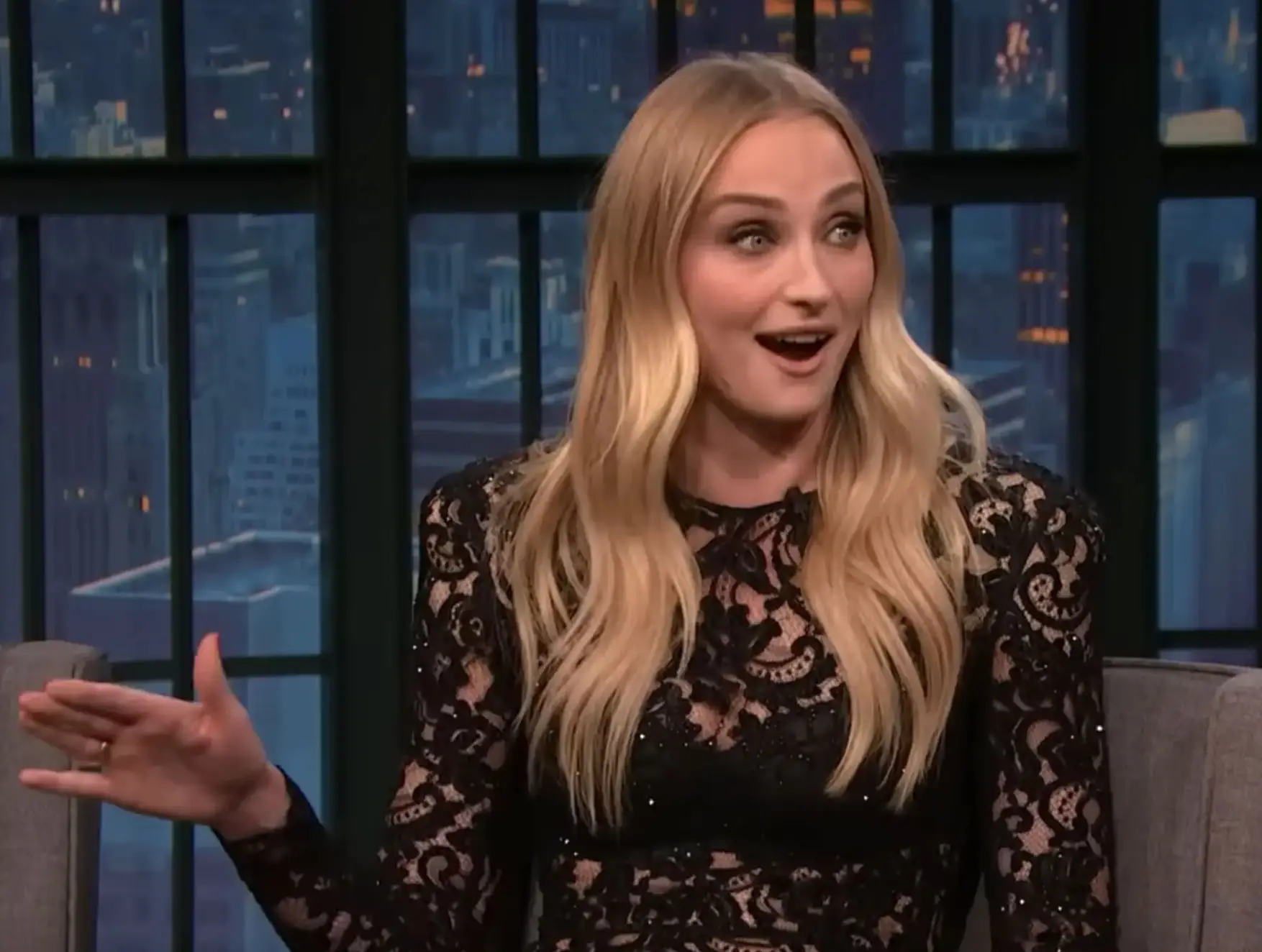 Turner explained how she unintentionally broke up an engaged couple (Late Night with Seth Meyers/YouTube)