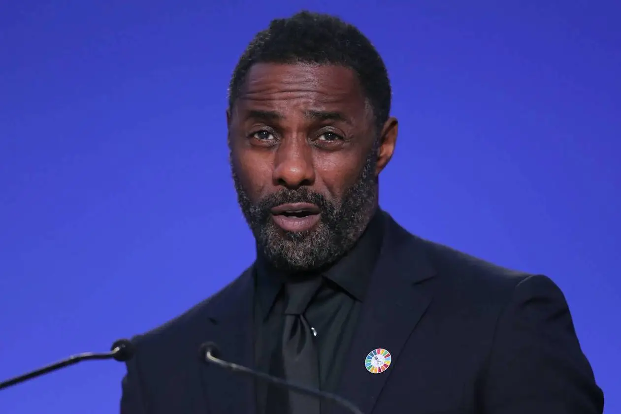 The Luther actor revealed he used to sell weed to Dave Chappelle.