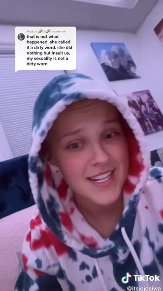 JoJo Siwa has clarified comments saying she dislikes the word 'lesbian'.