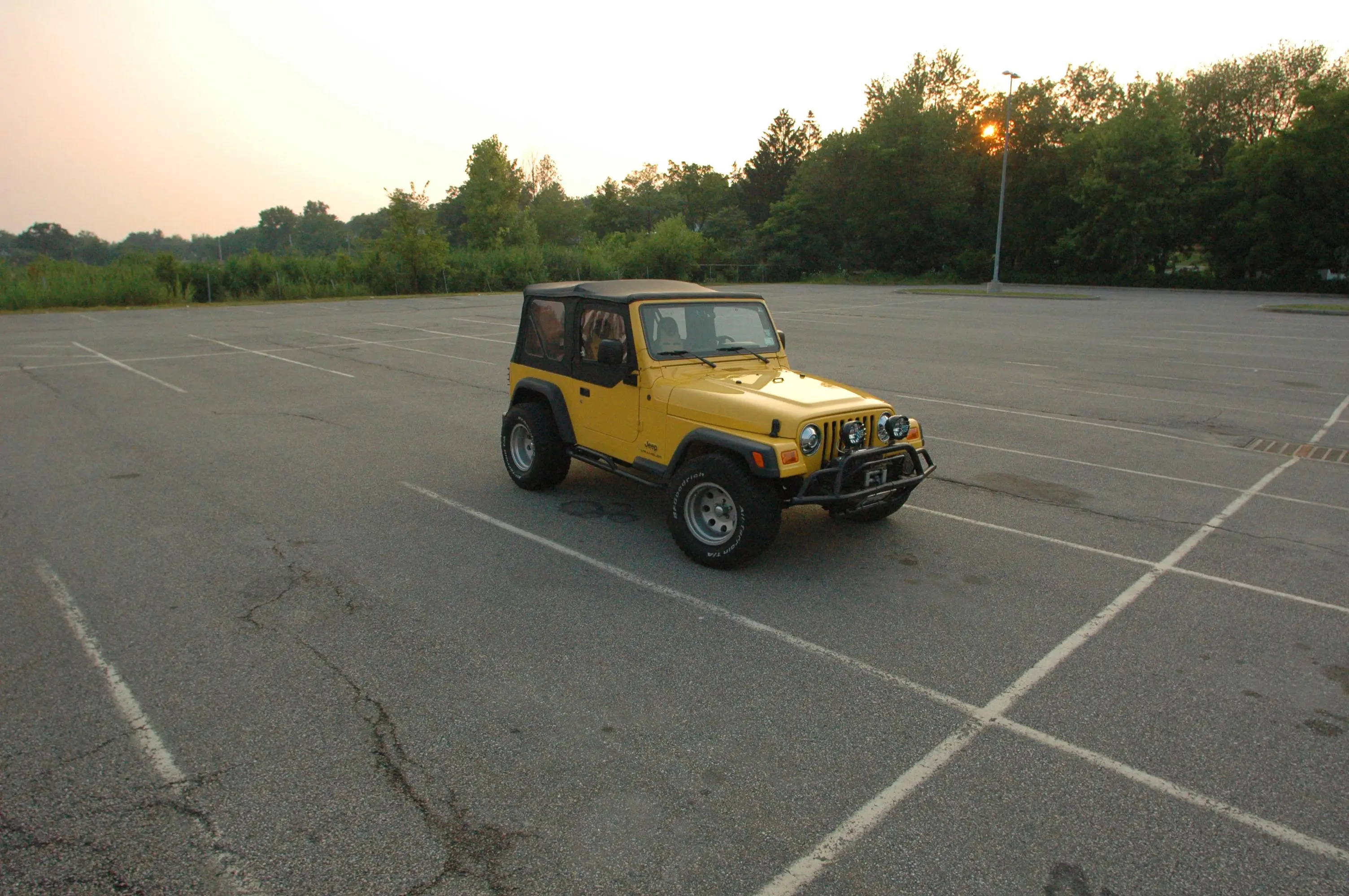 Christopher Porco's yellow Jeep (Michael P. Farrell/Albany Times Union via Getty Images)