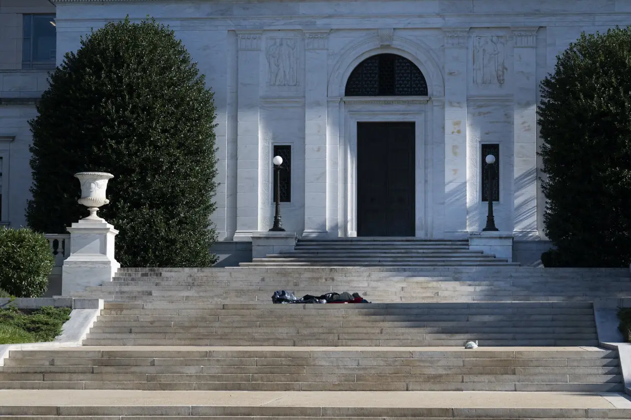 The POTUS also posted images of litter and garbage on the streets (Truth Social/@realDonaldTrump)