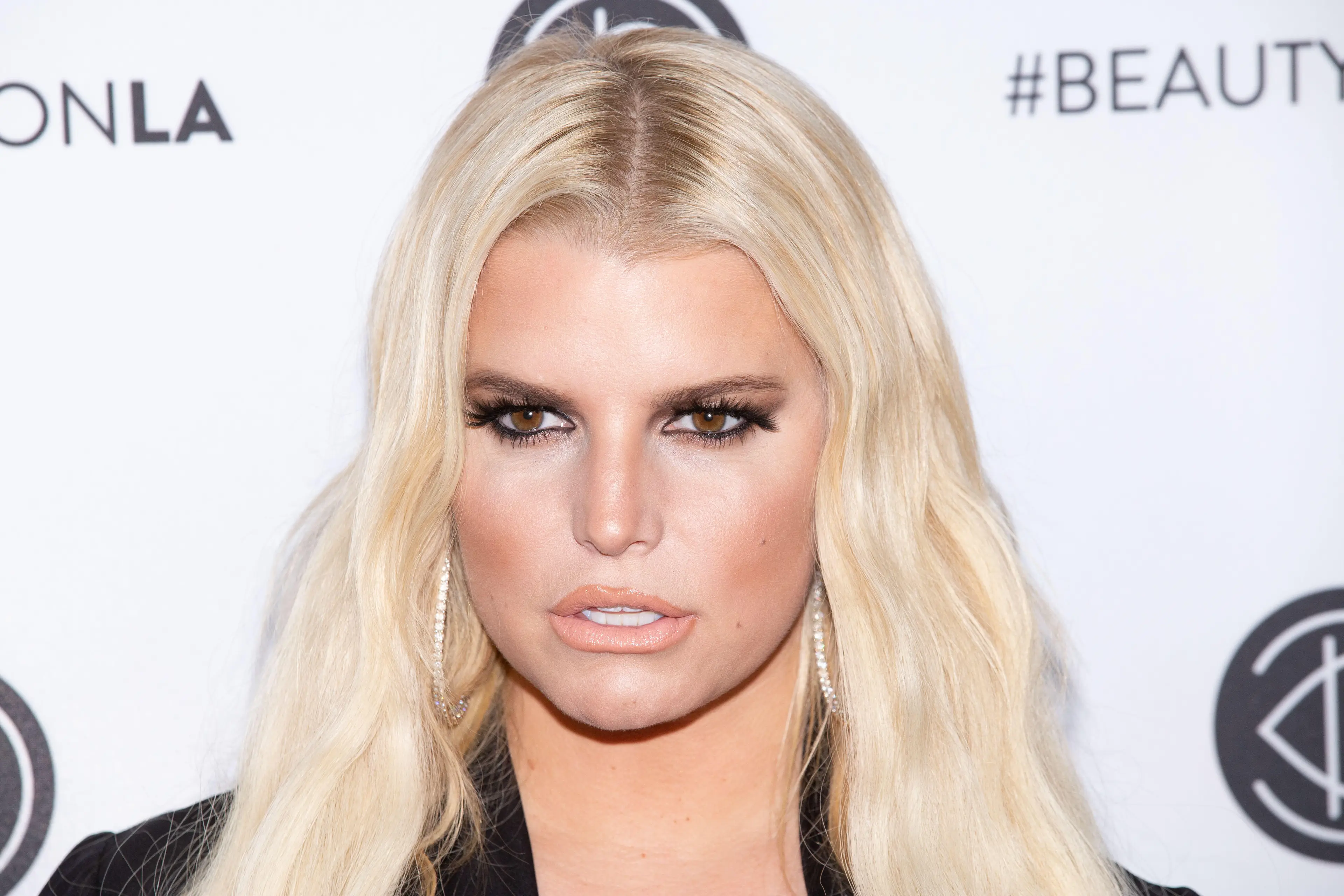 Simpson just couldn't hold it in any longer.