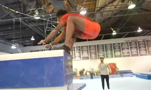 IShowSpeed managed the jump (YouTube/IShowSpeed)