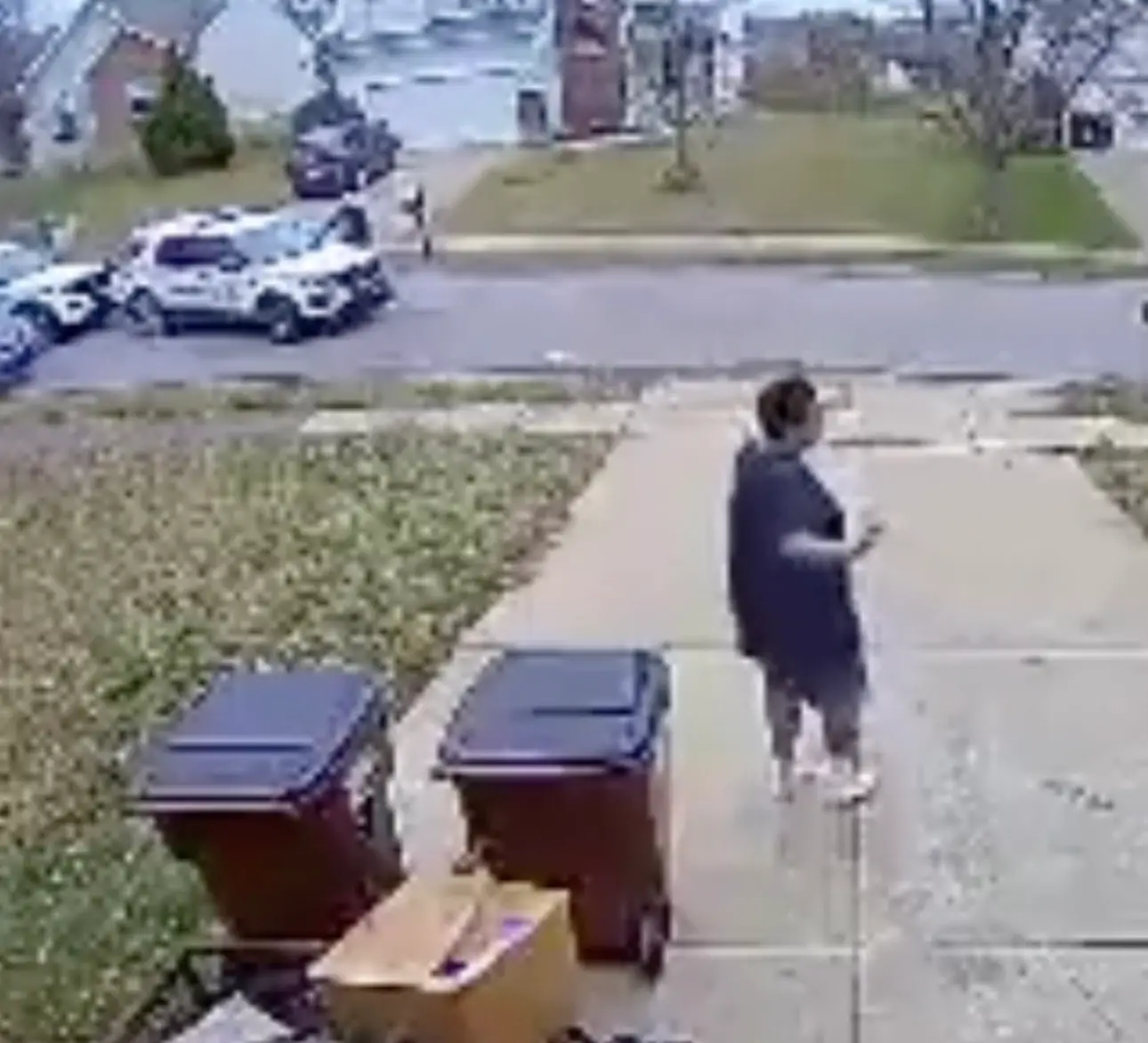 Elijah tried to explain the situation to police while they pointed guns at him.