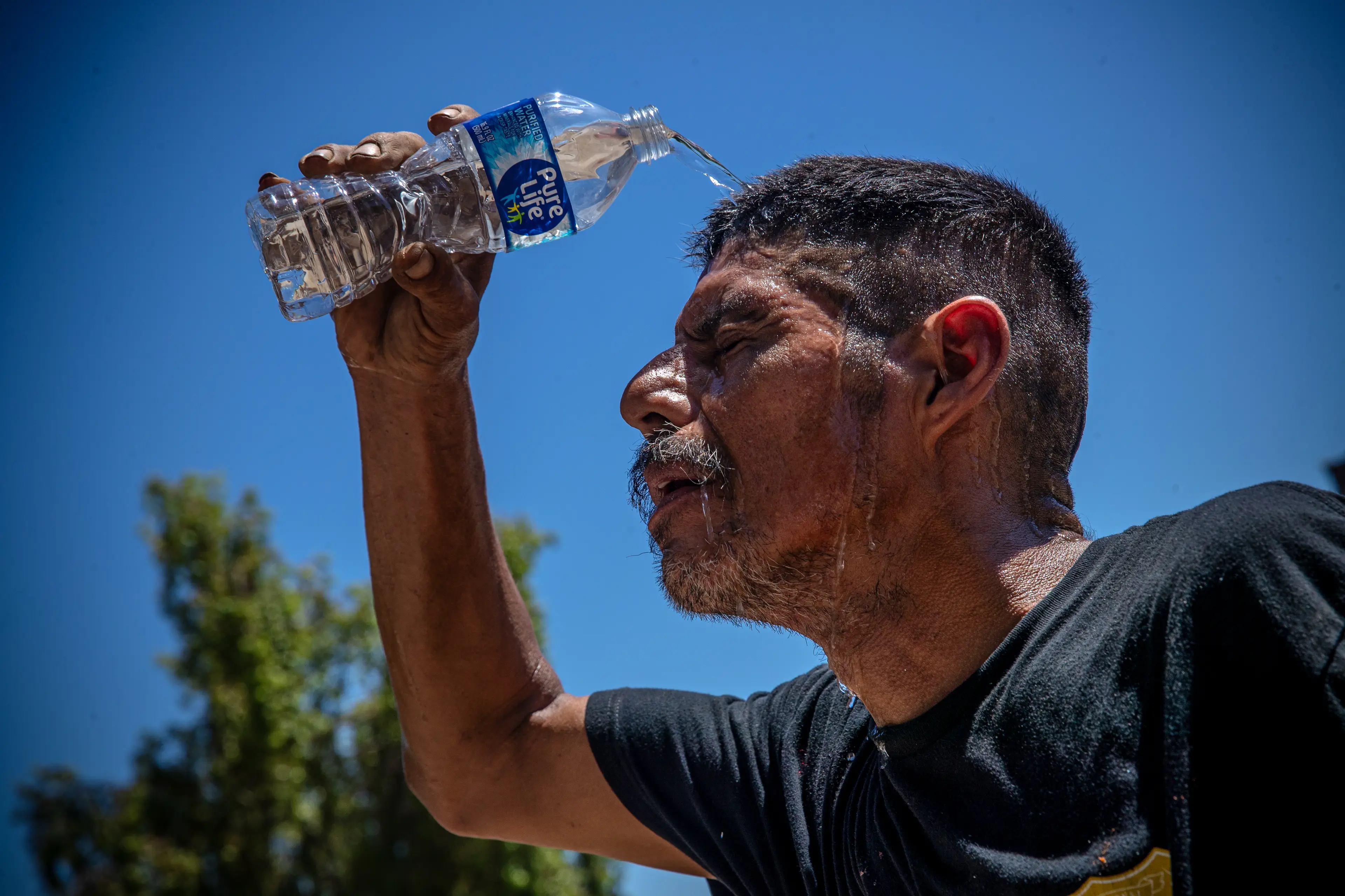Over 450,000 people may die from heat-related deaths in the coming months (Irfan Khan / Los Angeles Times via Getty Images)