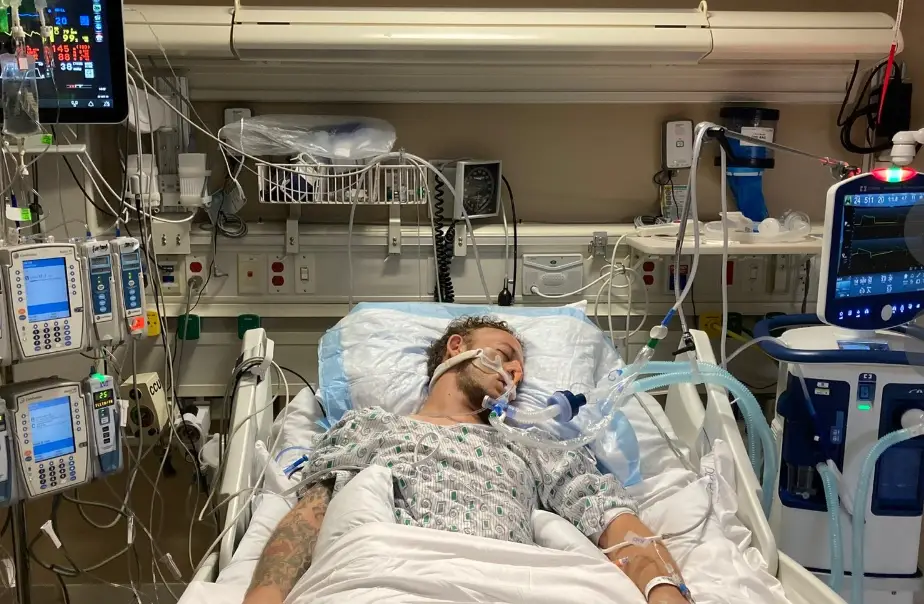 TJ Miller ended up being wheeled in to have his organs removed (TikTok/ @ladonnarhorer)