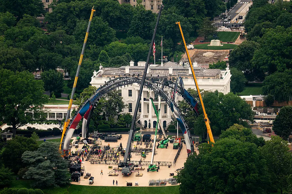 Construction is now underway for the event (Al Drago/Bloomberg via Getty Images)