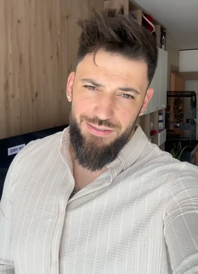 The actor has an impressive 298,000 followers on Instagram (stan_yanevski/Instagram)