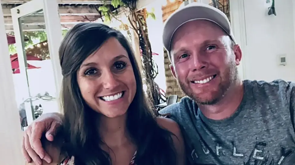 Kouri Richins pictured with her late husband Eric (Facebook/Kouri Richins)