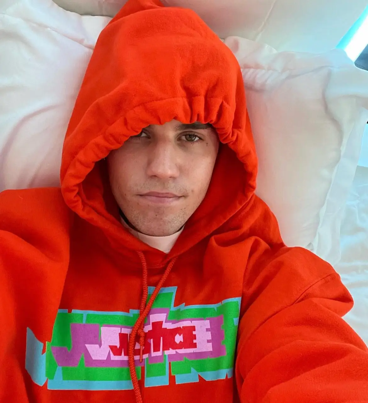 Many viewers online were 'disgusted' by the way Bieber was treated.