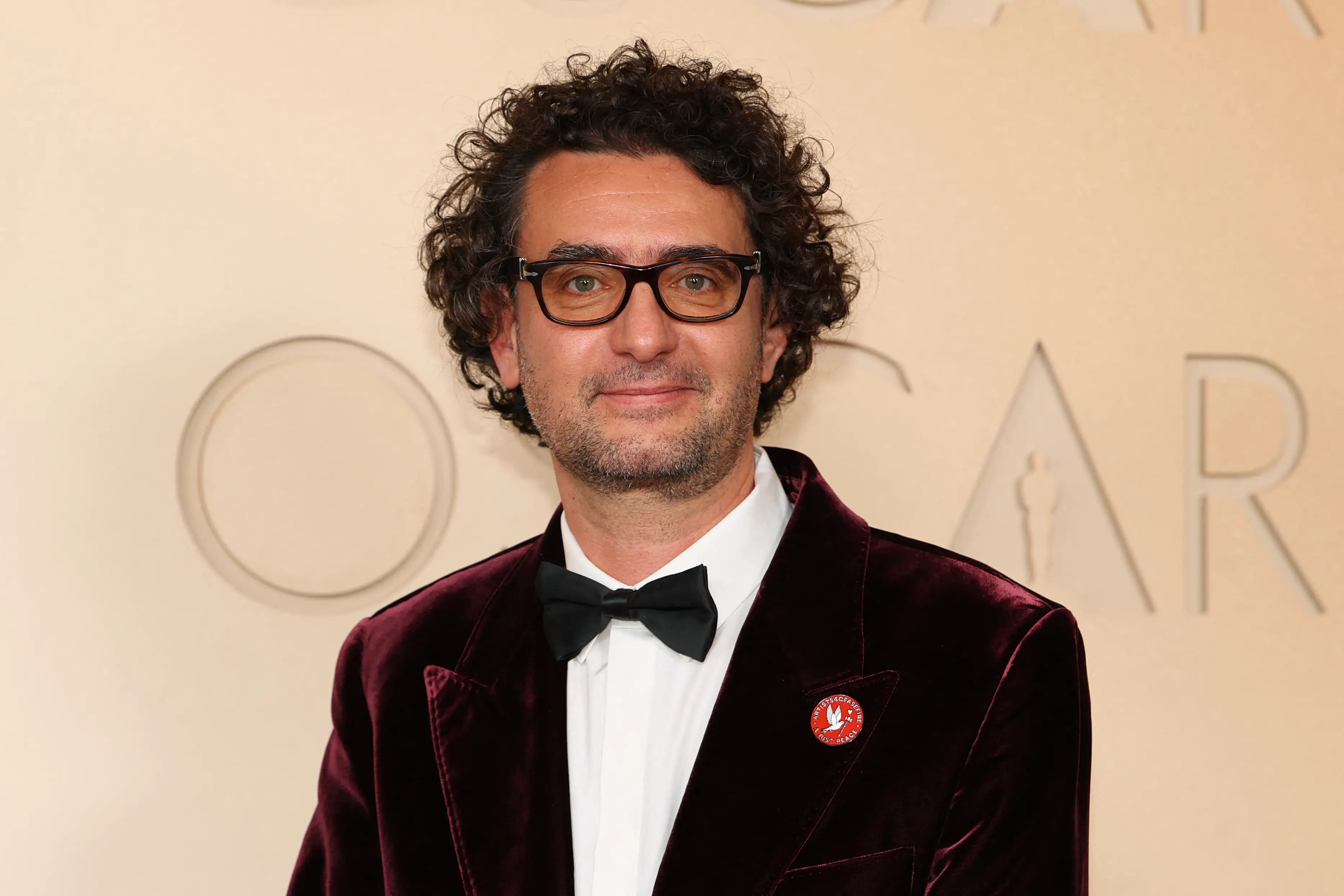 Multiple celebs were spotted wearing the pin at the Oscars (ANGELA WEISS / AFP via Getty Images)