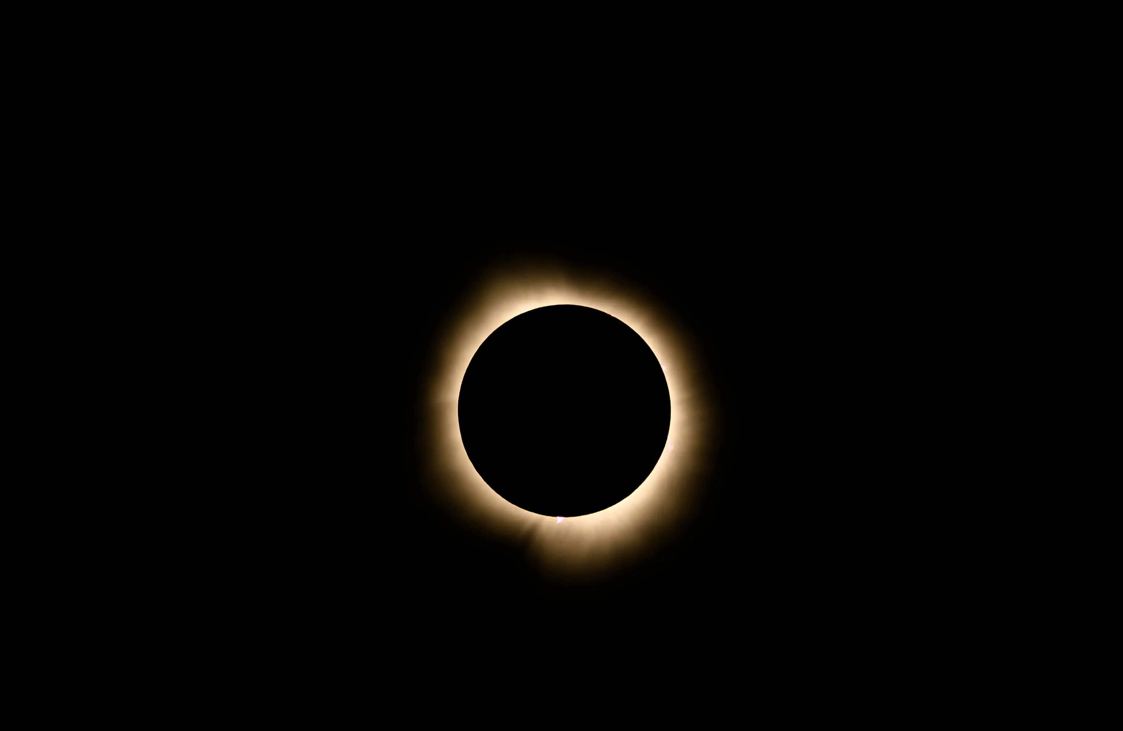 Alas, the UK is set to experience a 90 percent solar eclipse, not 100 like this (Getty Images/ Heather Paul)