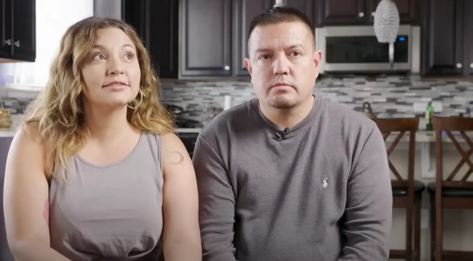 Their children are also comfortable with the situation. (YouTube/@lovedontjudge)
