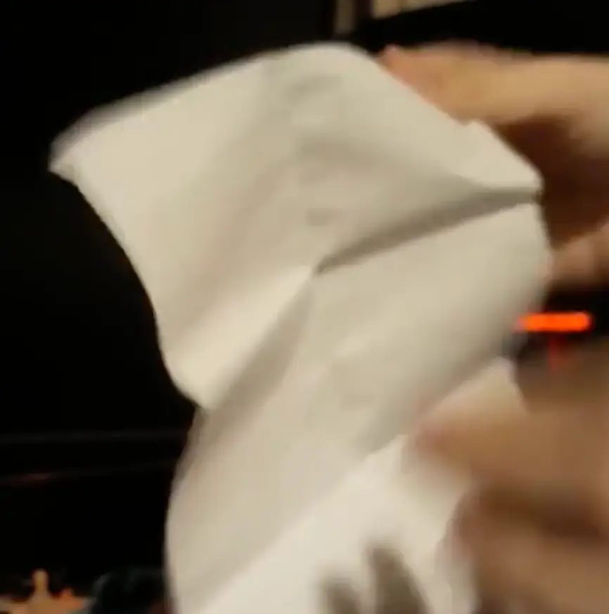 The note featured just one word. (Newsflare)