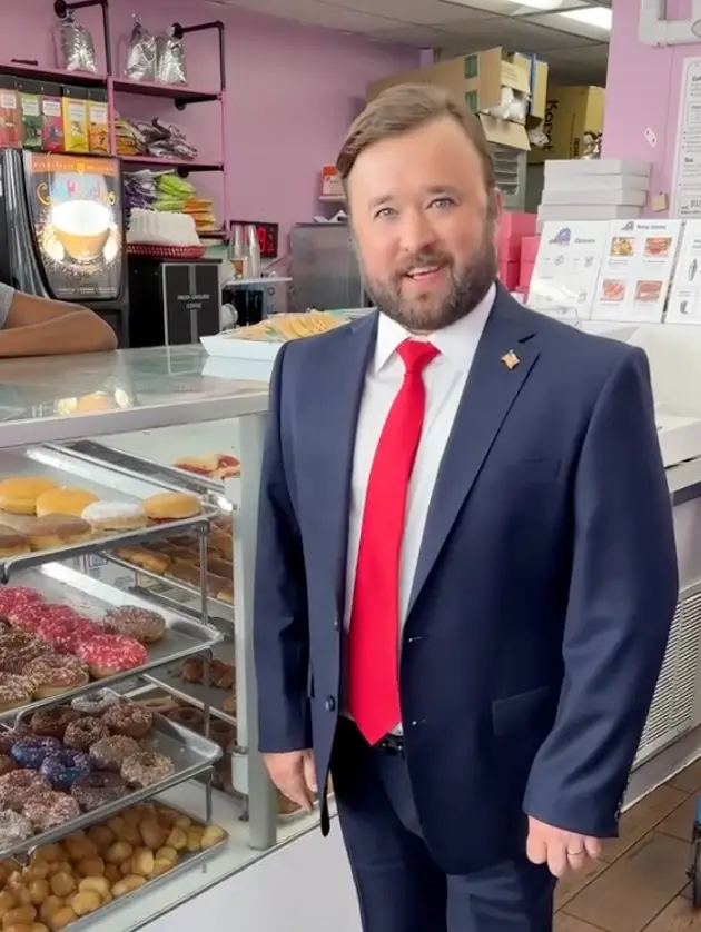 Fans can't get enough of the JD Vance skit (JimmyKimmelLive/TikTok)