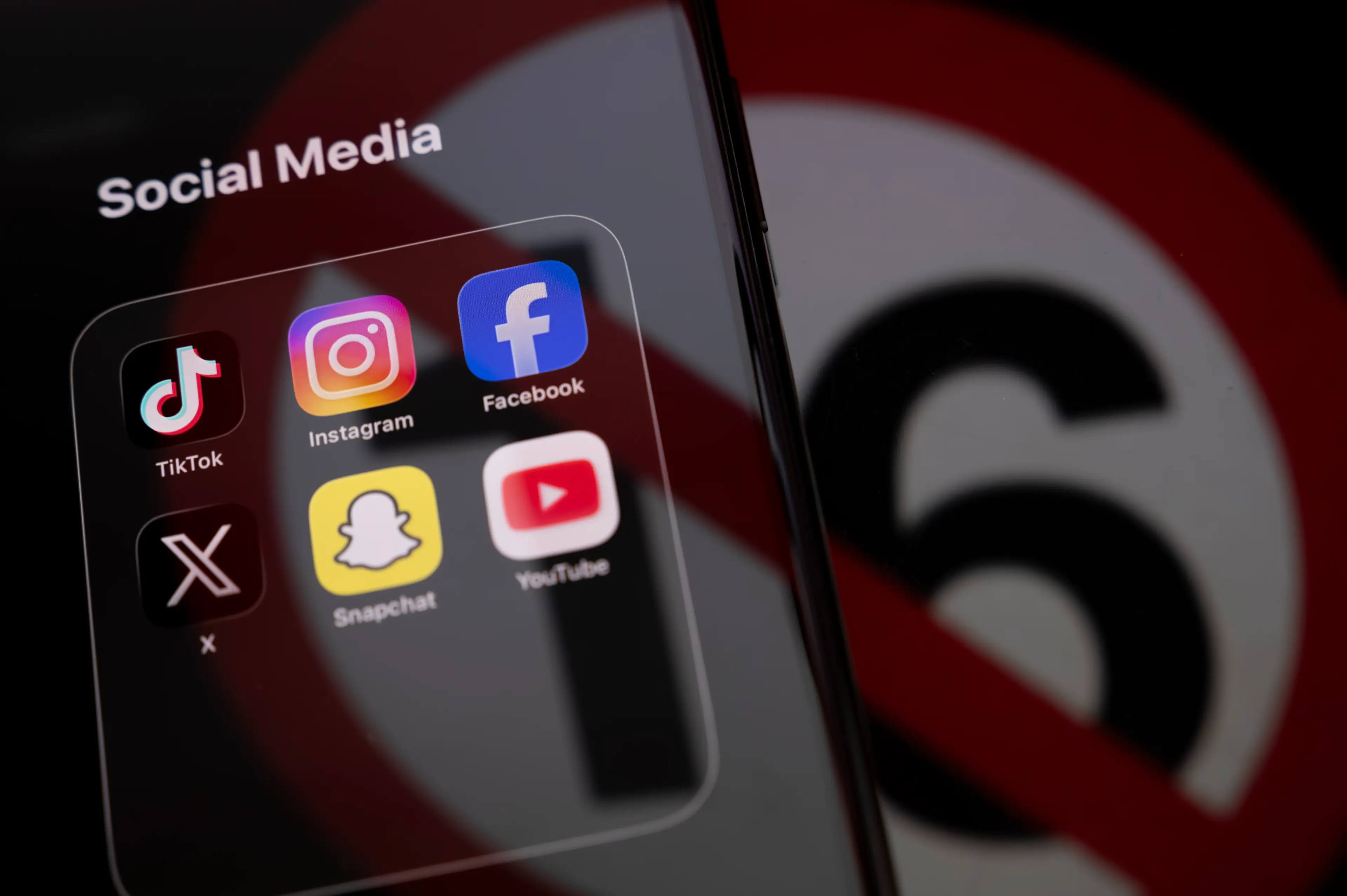 The likes of Facebook, Instagram and Snapchat will all be banned (Samuel Boivin/NurPhoto via Getty Images)