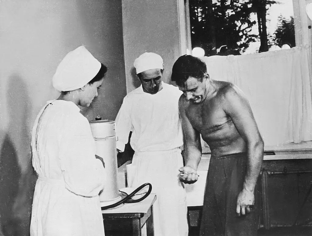 His spacecraft failed after his re-entry (ullstein bild/ullstein bild via Getty Images)