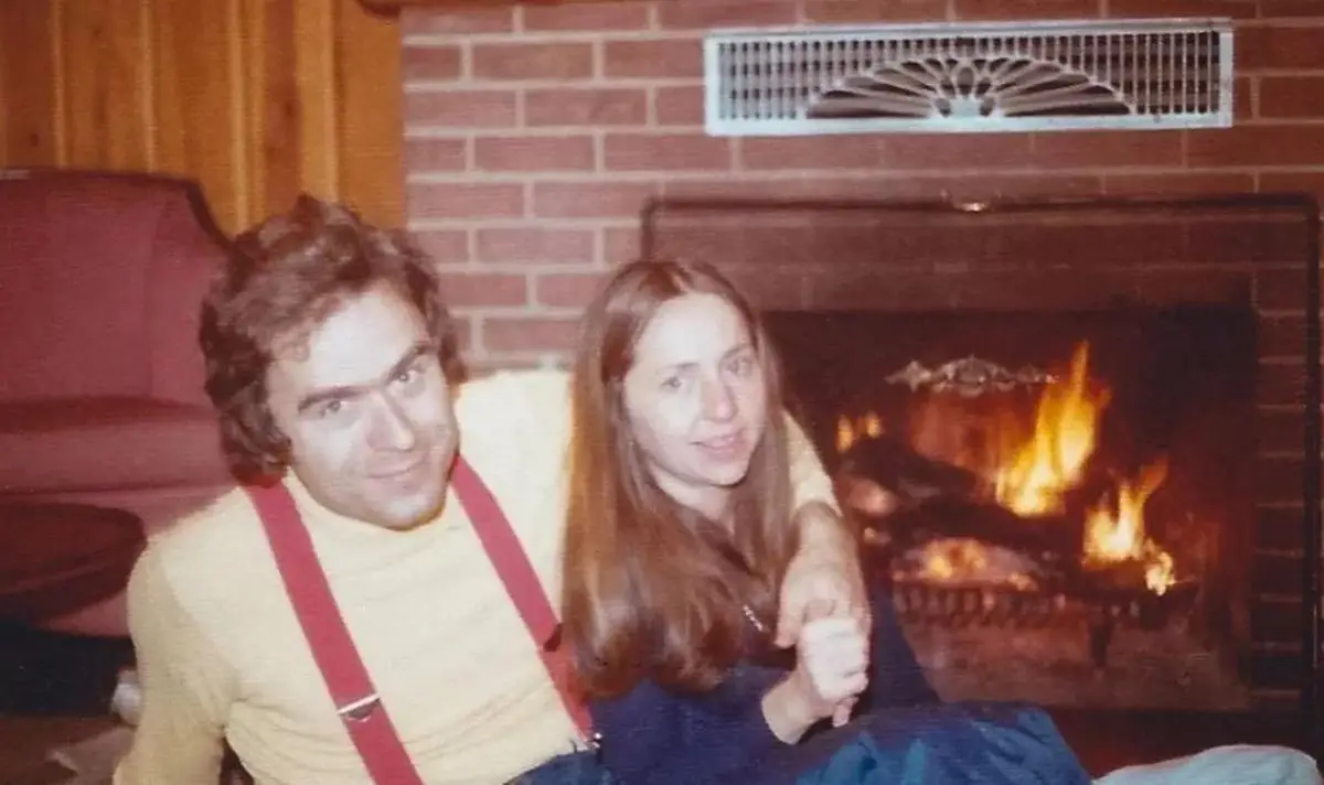 Ted Bundy with his ex-girlfriend, Liz Kendall. (Amazon Prime(