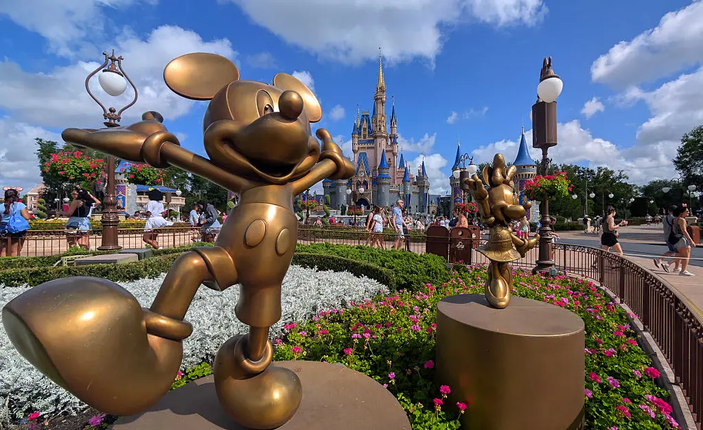 The family broke down their costs (Gary Hershorn/Getty Images)