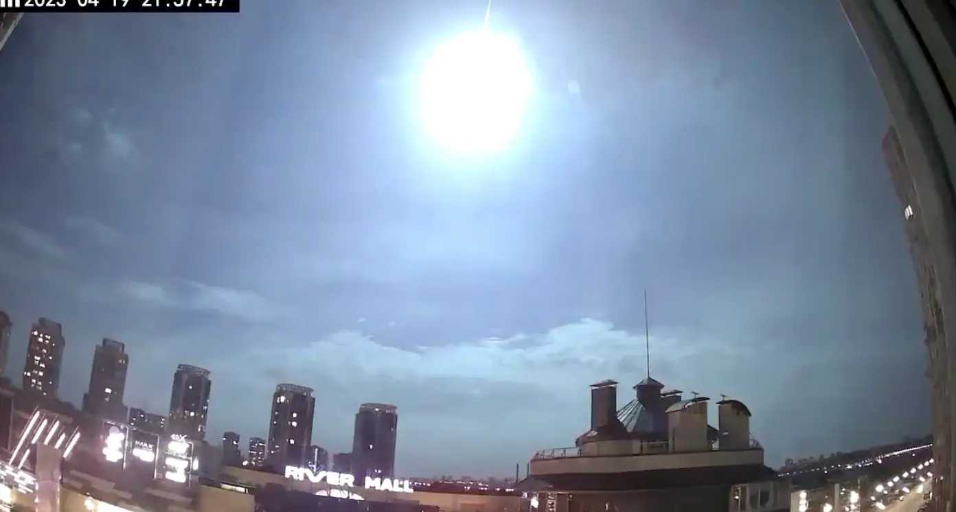 There's still no solid explanation for the bright flash.