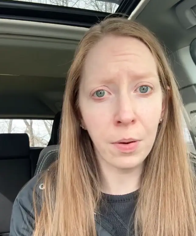 “I wonder if someone is stalking you?” (TikTok/@_sheryll_)