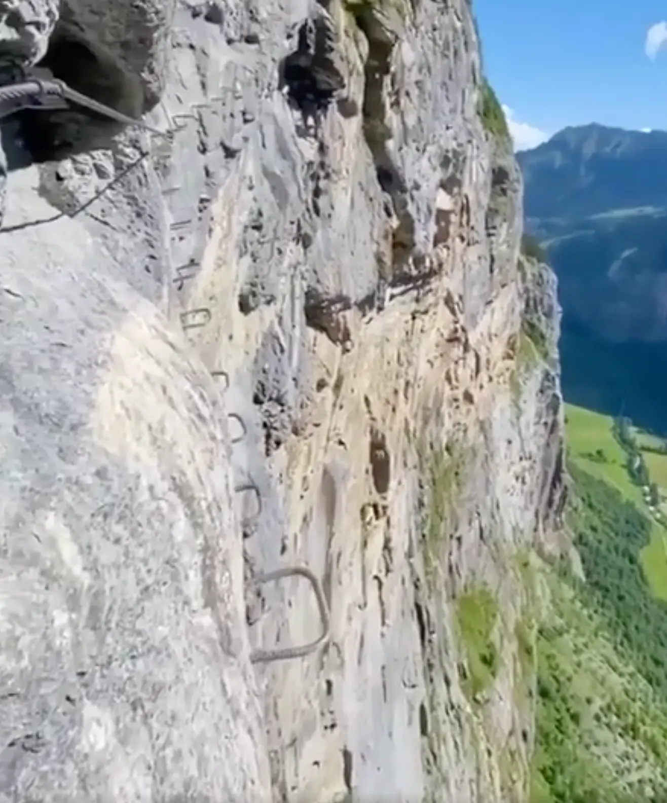 Reddit users were simply bemused about the path.