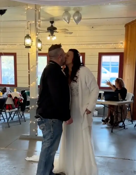 Marie and her husband still enjoyed the night but have had to re-evaluate their friendships (TikTok/@kalina_marie_23)