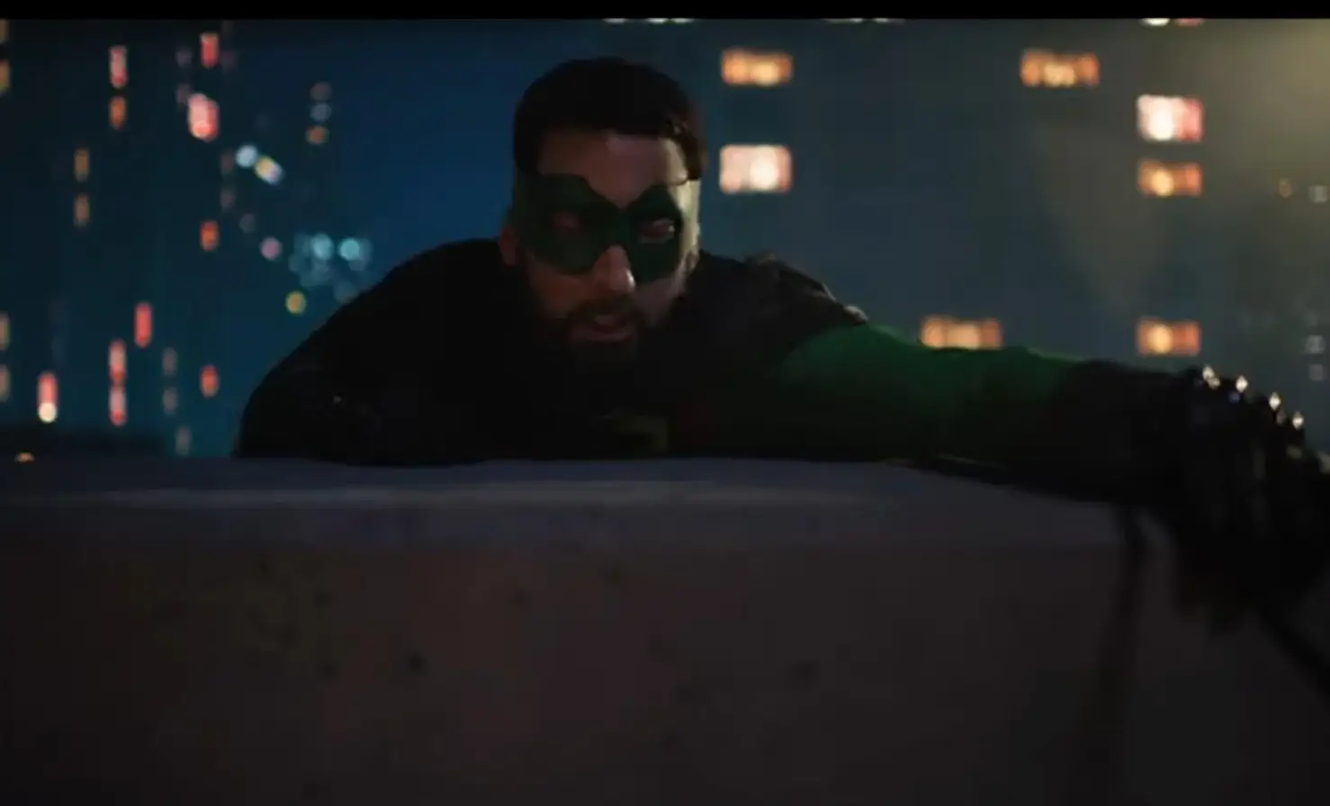 Eminem returns with less than heroic entrance (Eminem/YouTube)