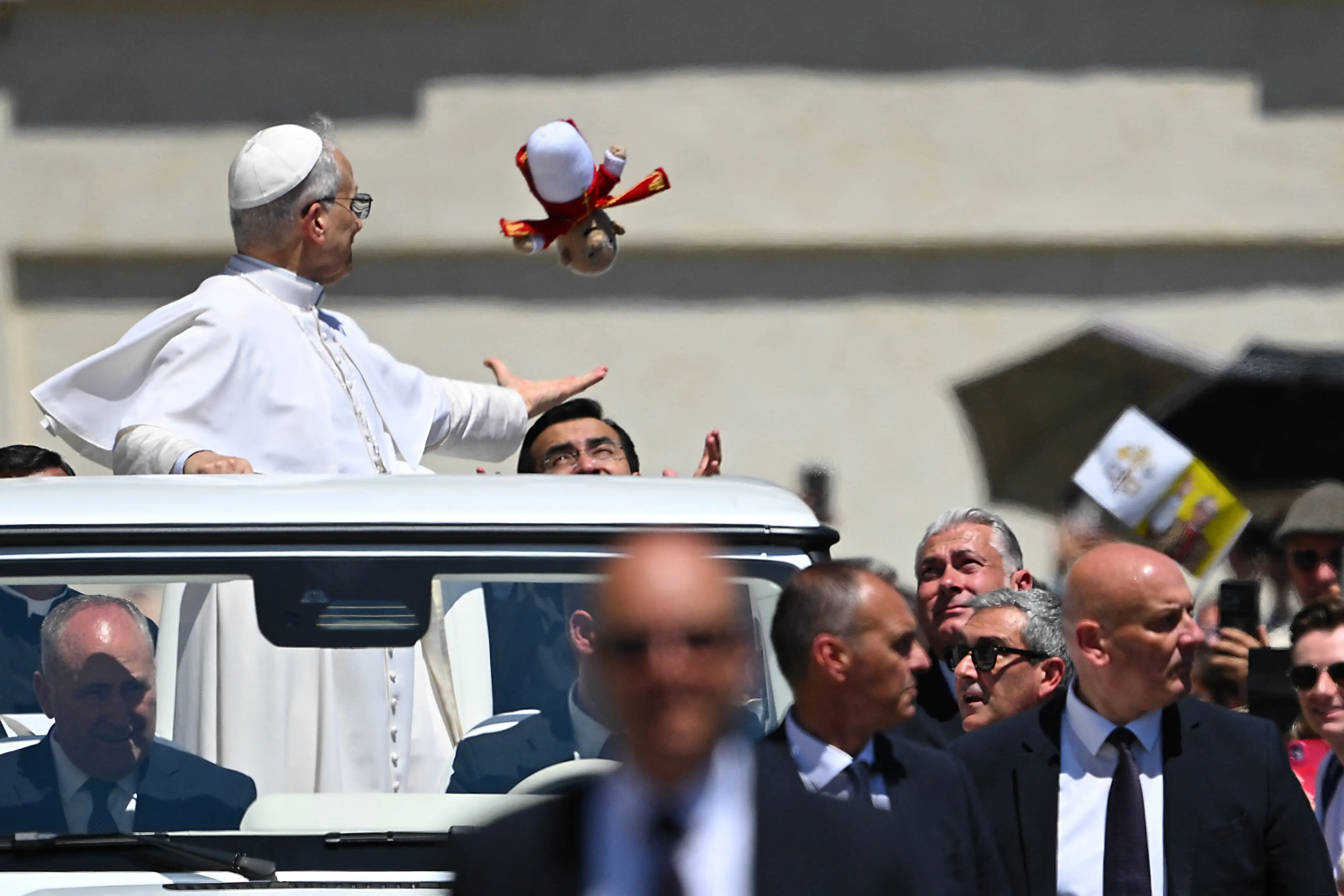 A remarkable catch (ANDREAS SOLARO/AFP via Getty Images)
