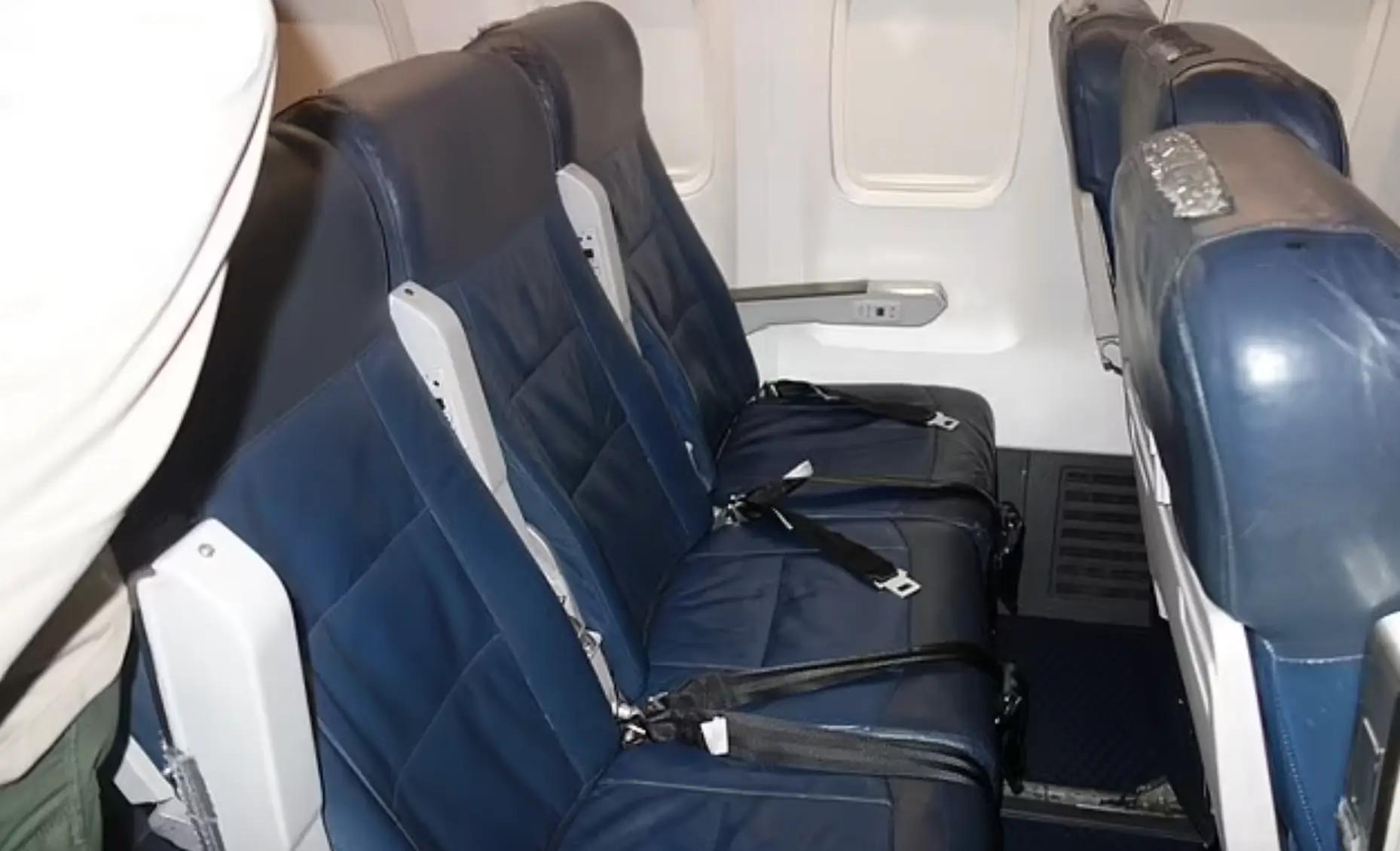 Though this may look like a regular Boeing 737, its job is to transport some of the most dangerous criminals in the US.