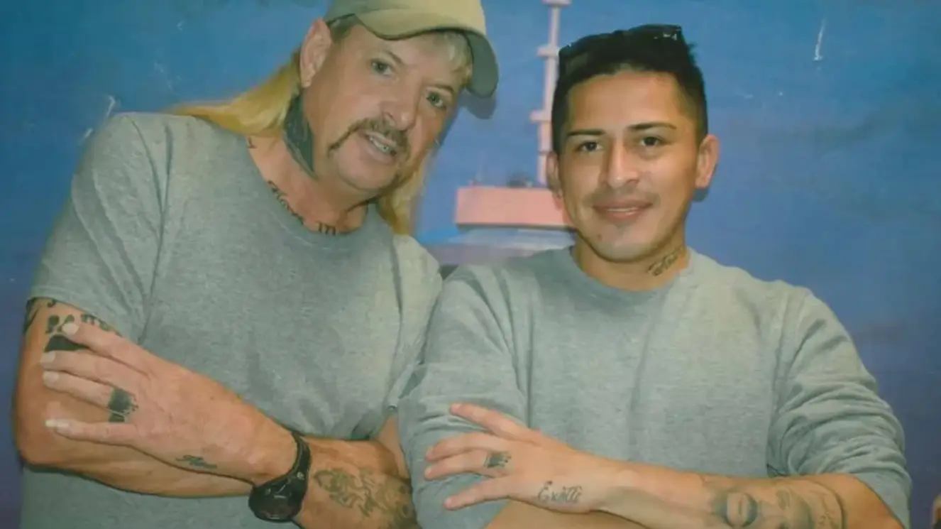 People shocked as they think Joe Exotic just shared extreme NSFW gift from husband as he announces his deportation