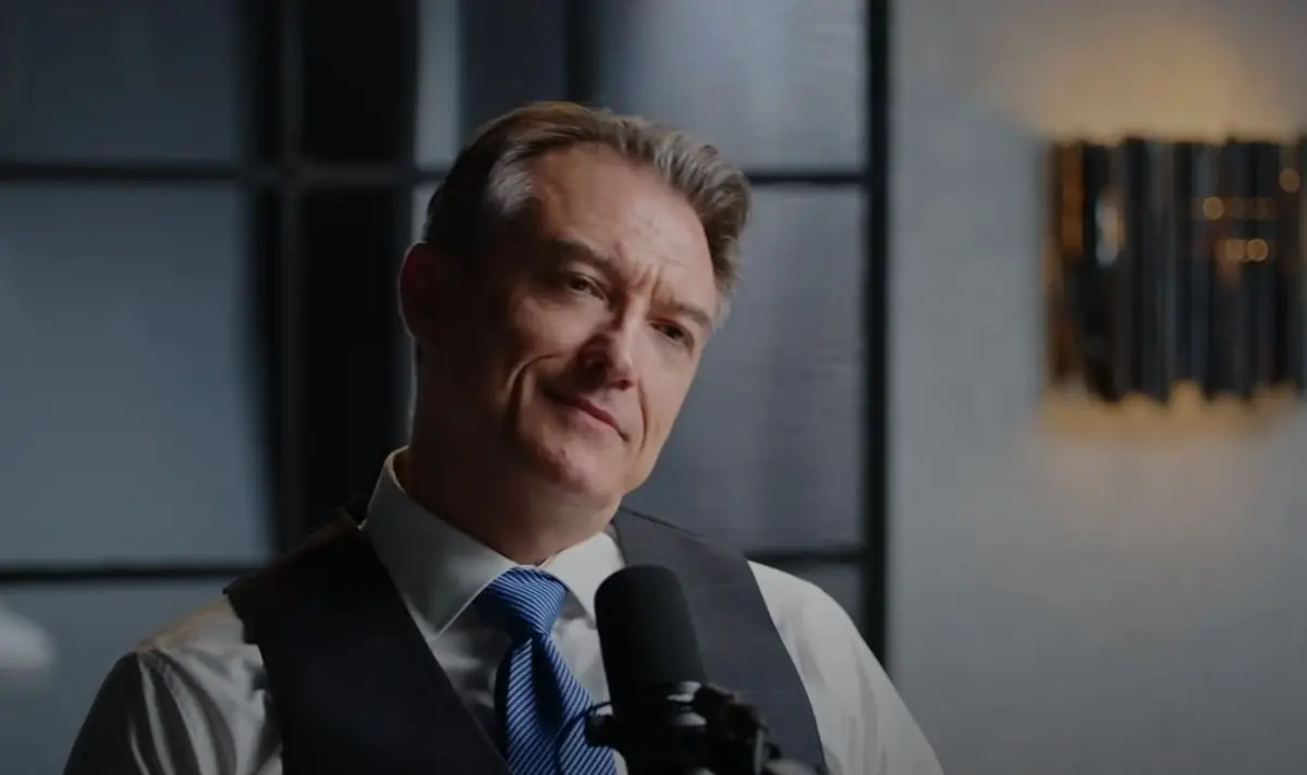 The lawyer claimed infidelity and money were the two reasons for divorces. (YouTube/Diary Of A CEO)