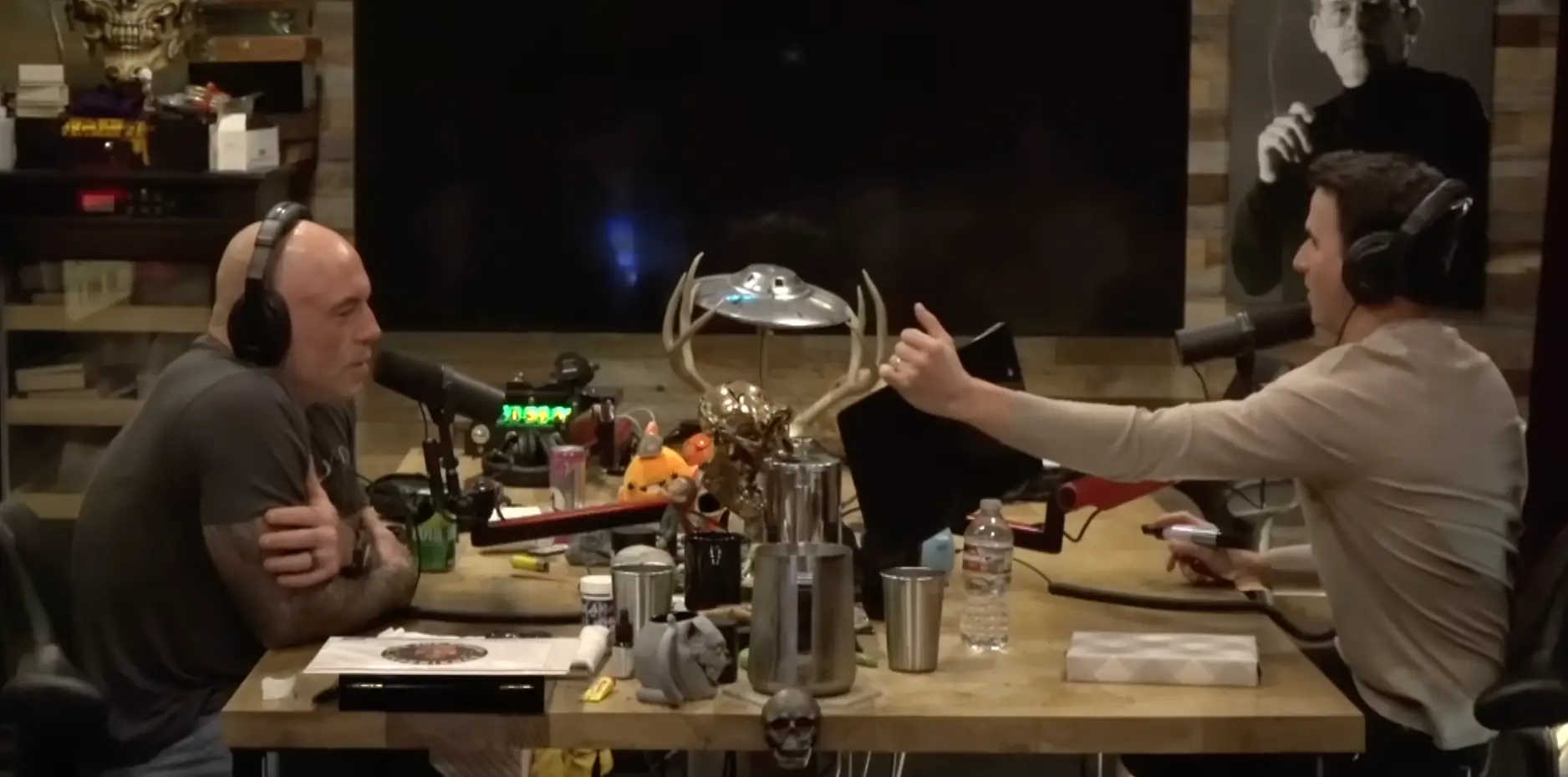 Pearlman correctly wrote Rogan's PIN number out (Joe Rogan Experience/YouTube)